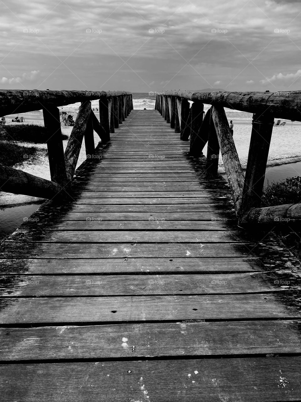 Paths that transmit peace.