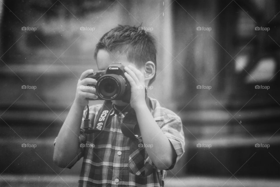 Young photographer 