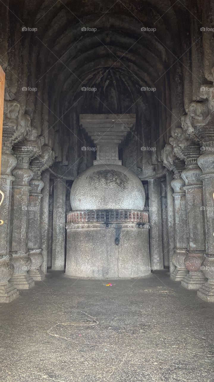 Found this tomb inside the lenadri caves. Very interesting and beautifully carved