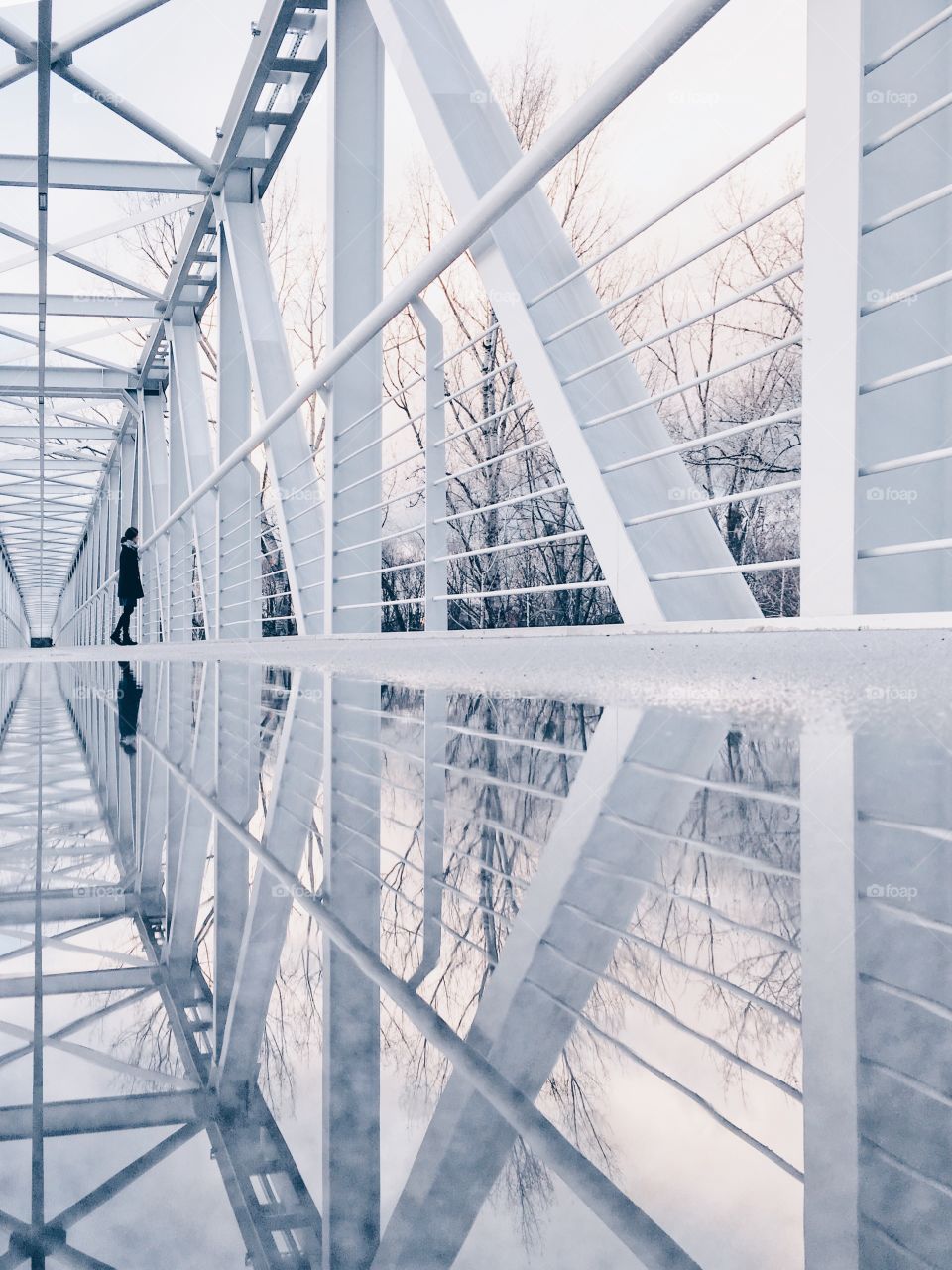 Waiting on the bridge