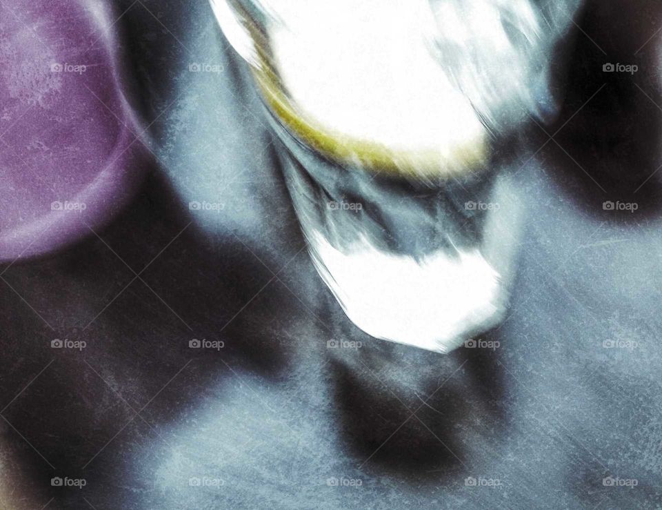 lemon slice in a glass of water