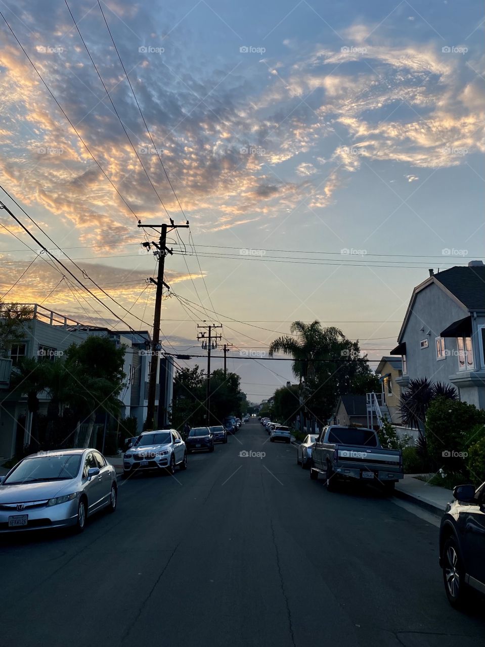 Beautiful sunset on First Avenue in Corona del Mar 