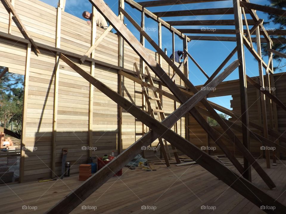 construção casa de madeira