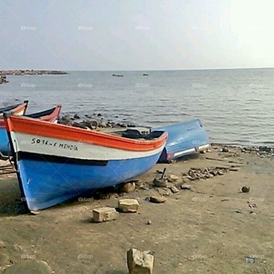 sea .. boat