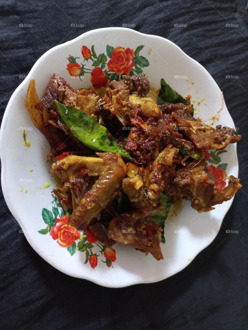 This is a dove meat dish that is ready to be served