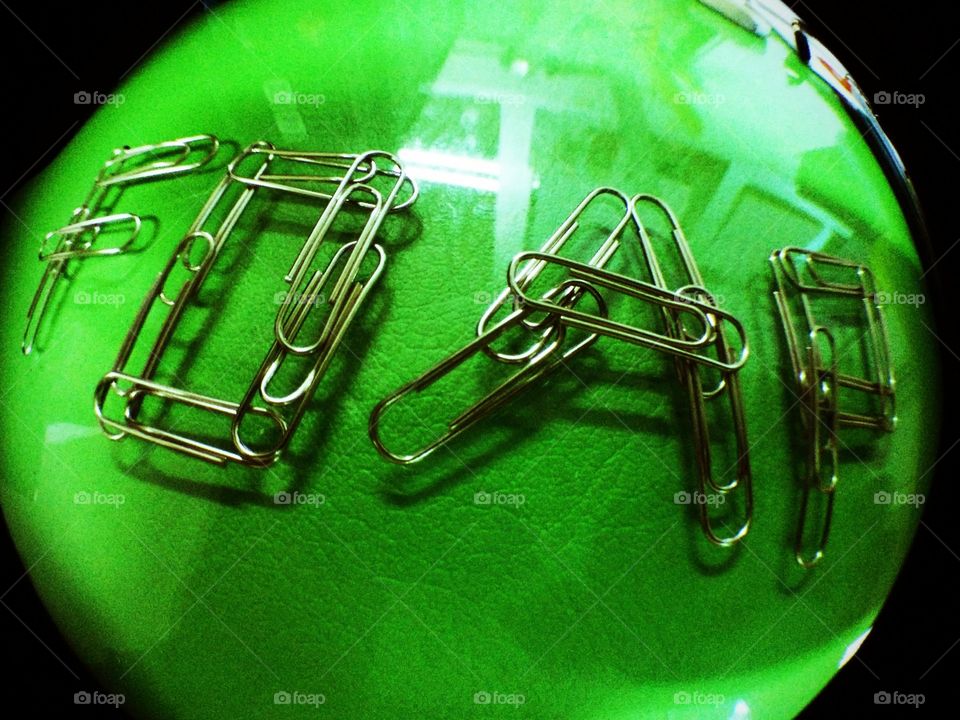 Foap. Write down " foap" by clip