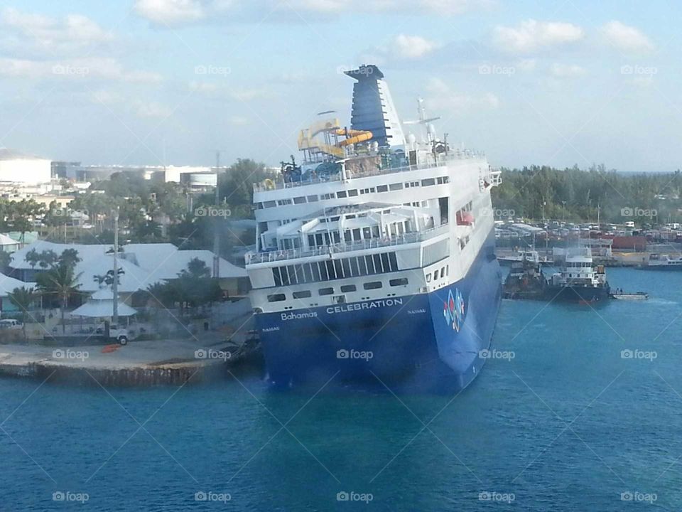 sinking cruise ship