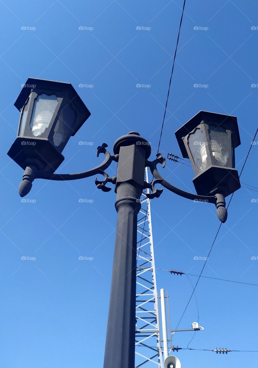 old style street lamps