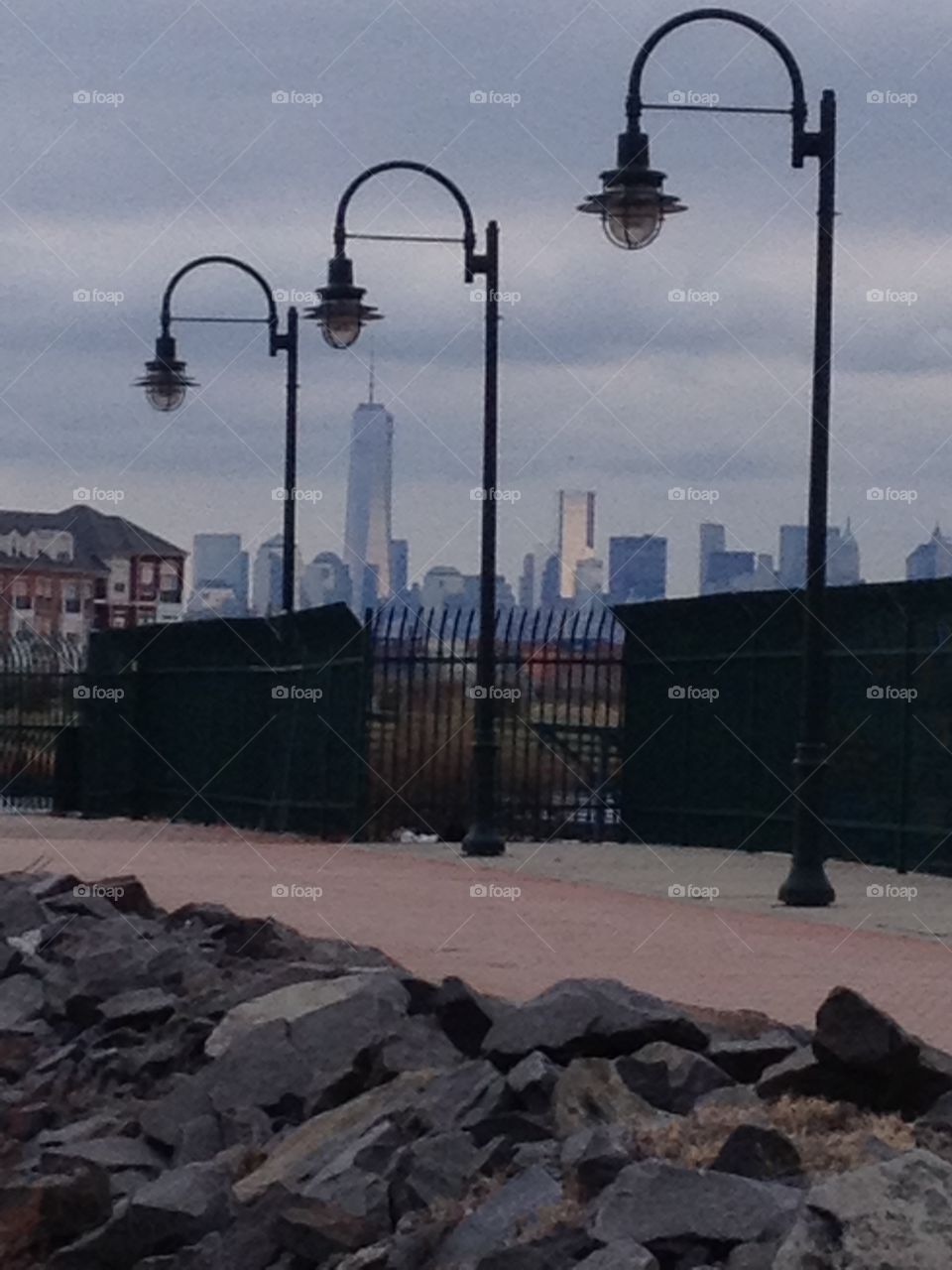 Framed view of Freedom Tower from NJ