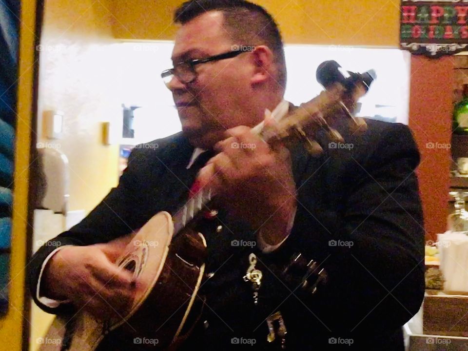 Mariachi band at Azteca 