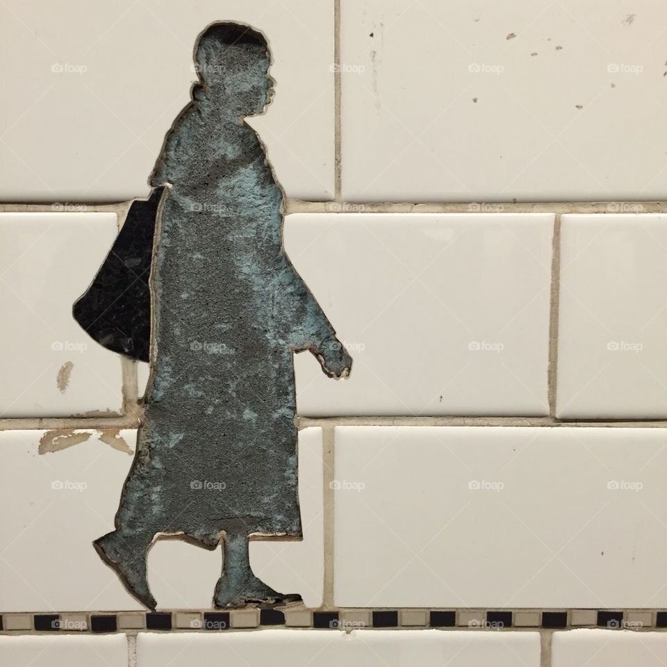 Missing subway tile