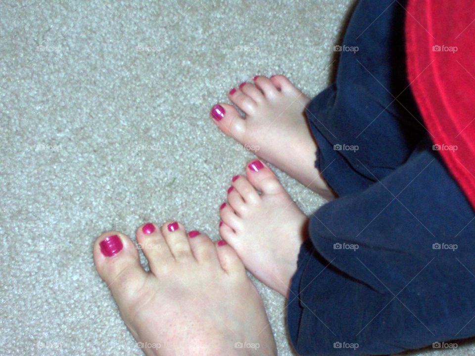 Painted toe 