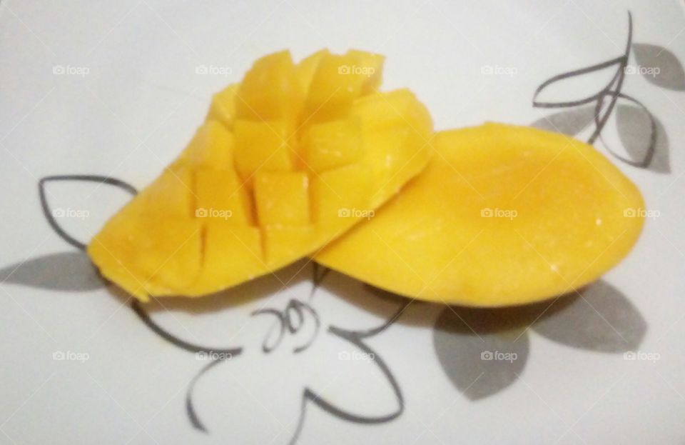 sweet mangoes