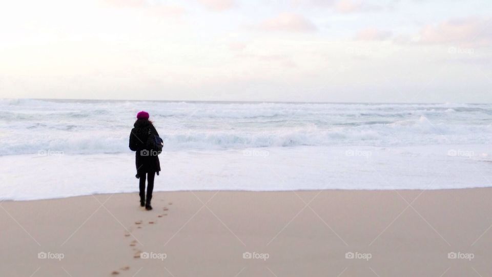 winter beach ocean people by mmonteiro