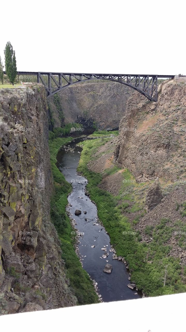 Oregon trunk railroad river and bridge