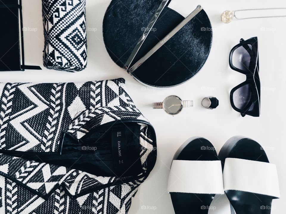 Awesome fashion flat lays with modern ethnic black and white items.