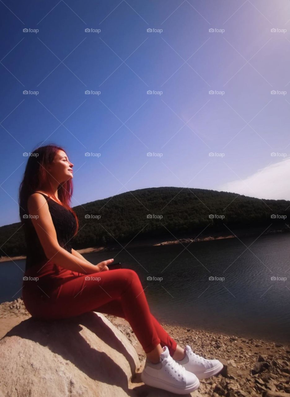 Relaxing day at the lake 🔇