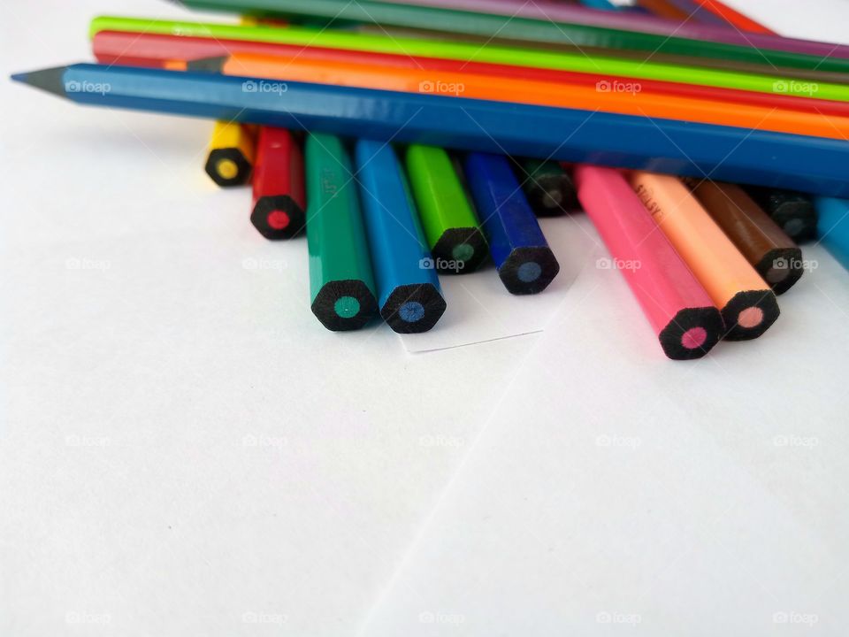 colour pencils