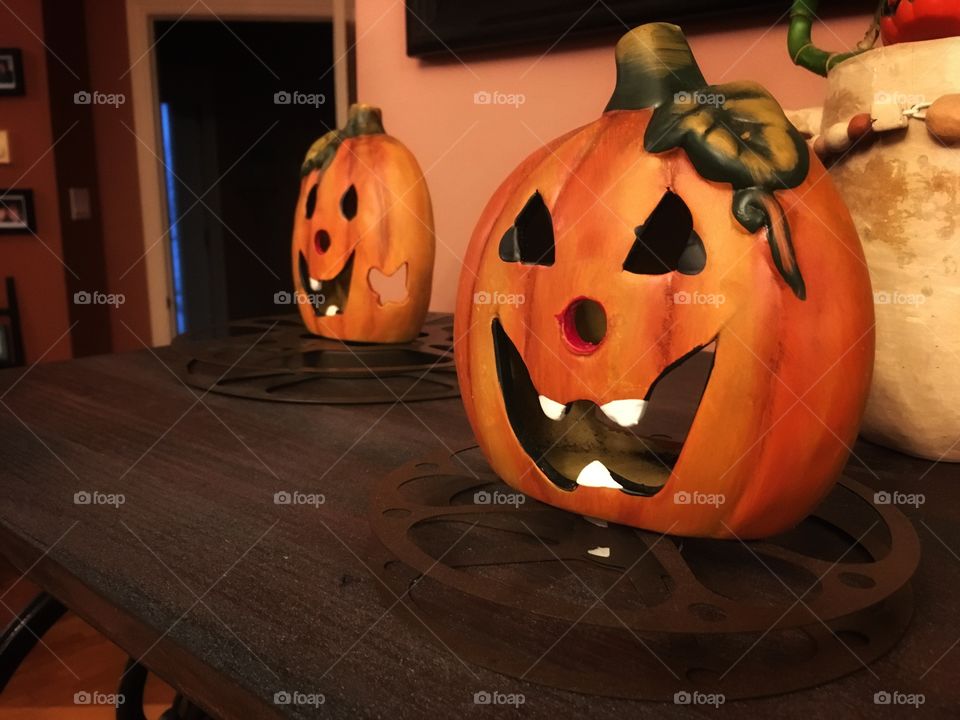 Spooky happy Halloween pumpkins