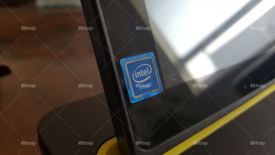 Intel logo on a 2 in 1 notebook.