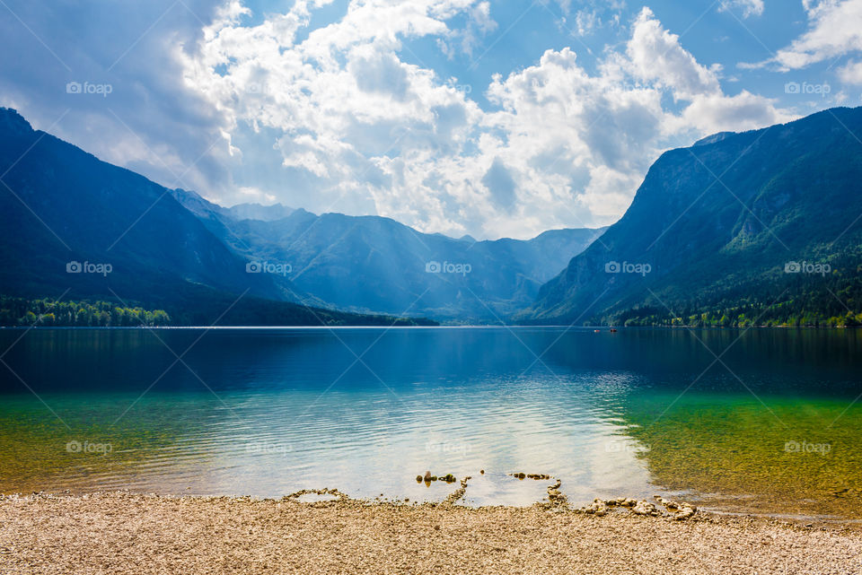 Scenic view of idyllic lake and mountains