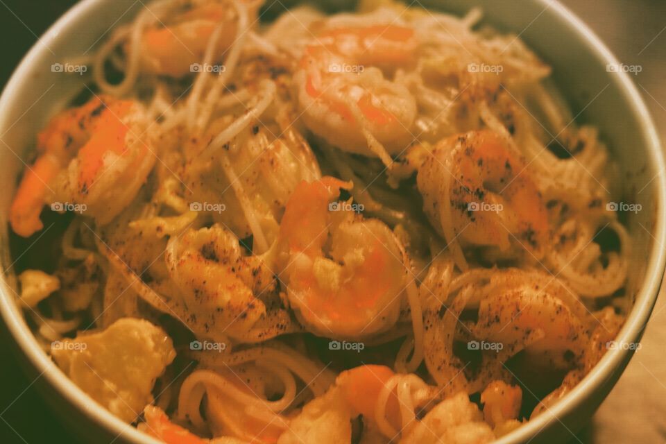 shrimp pad Thai with thin rice noodles