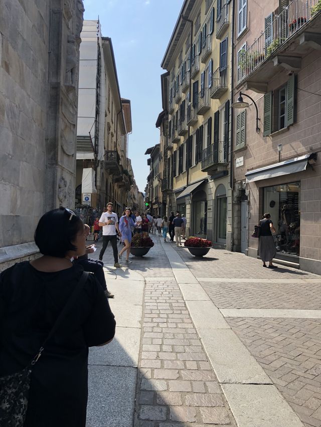 Walking interesting towns
