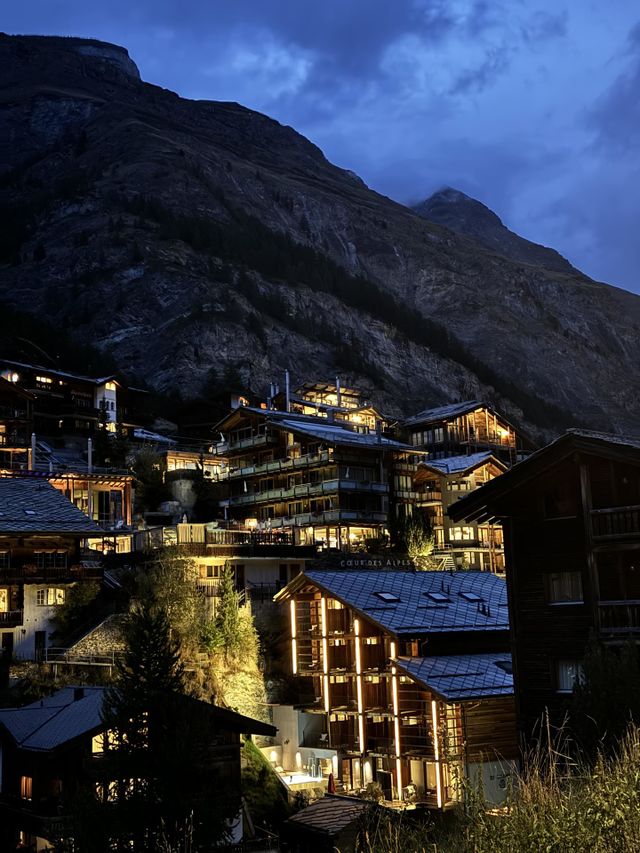 Alpine Night Charm