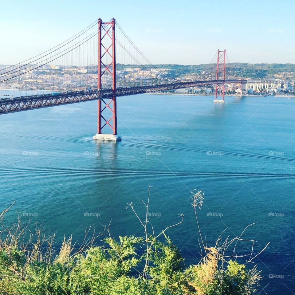 Lisbon is an amazing city. This is a cliché I am proud to introduce to you. I took this one from buttes chaumont with the Ponte 25th of April view. Enjoy this beauty guys! It’s located in the capital city of portugal. This is a rare and unique cliché