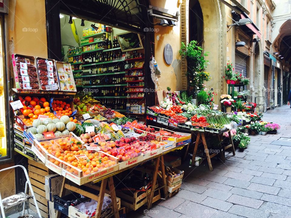 fresh food. we shopping some things for dinner in bologna
