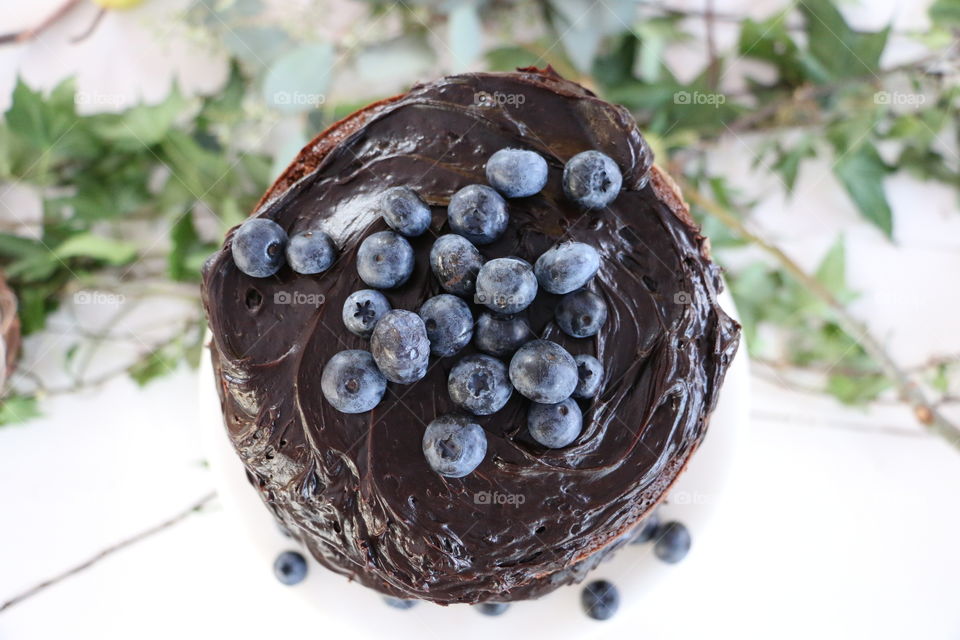 Blueberry chocolate cake