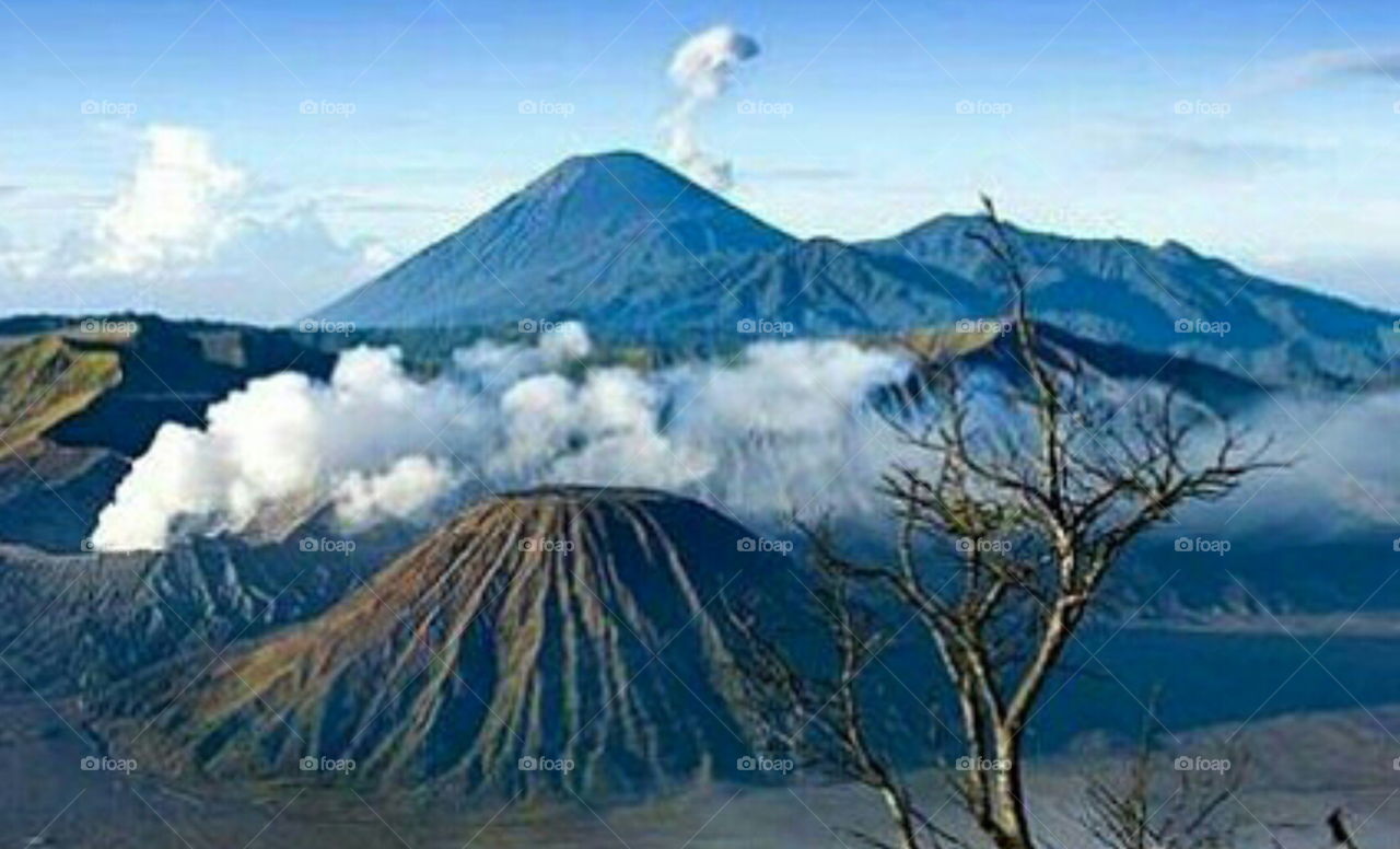 Foto Pemandangan Gunung Hd Gunung Semeru Pemandangan Puncak Mahameru ...