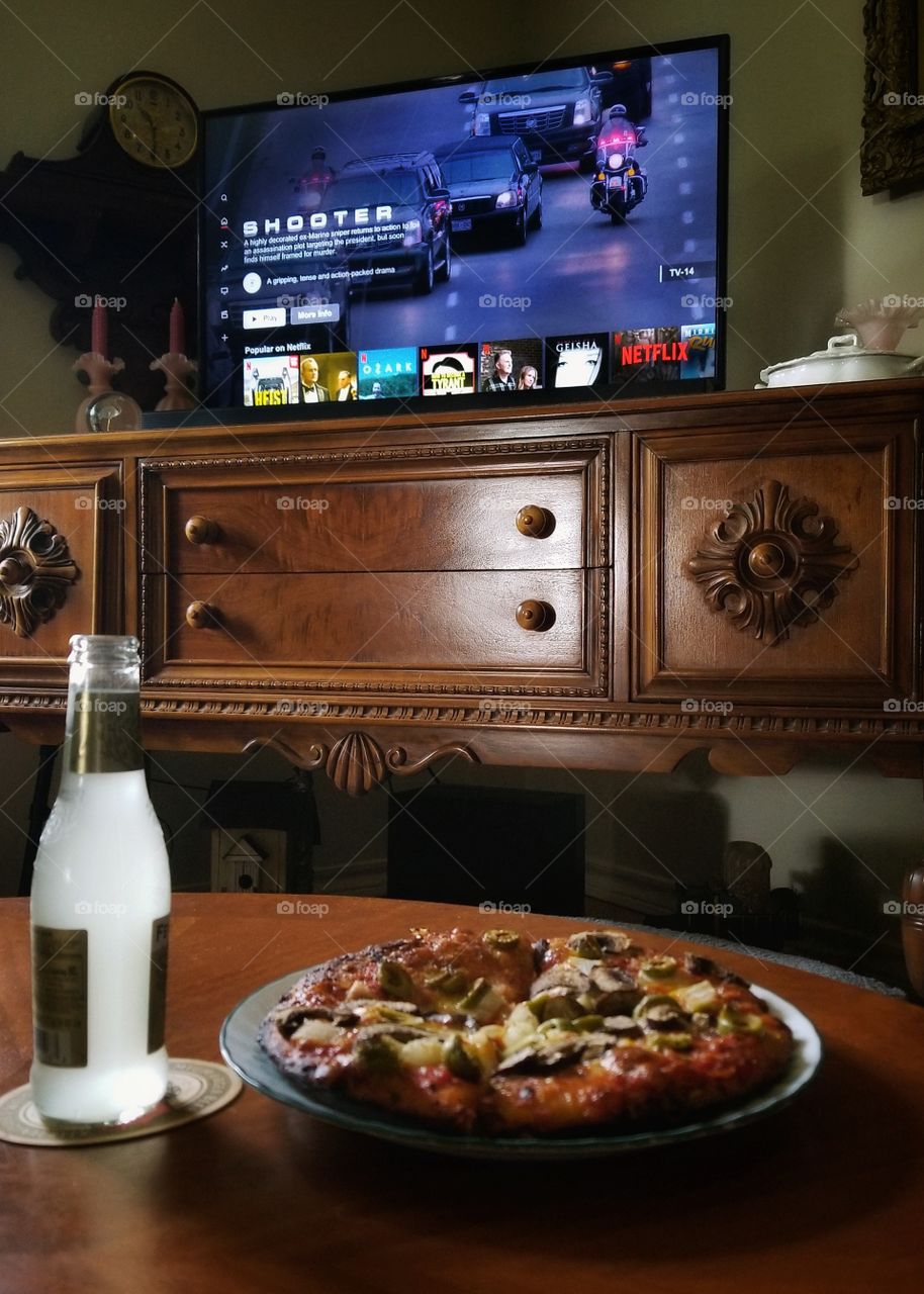 Netflix Movie Night with Pizza