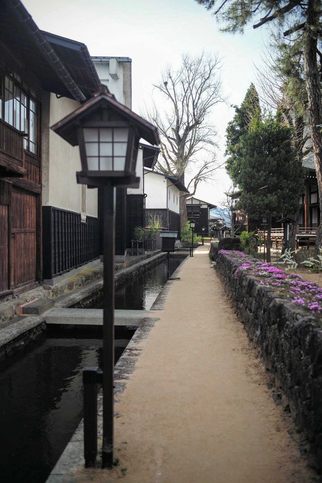 No Person, House, Architecture, Building, Street