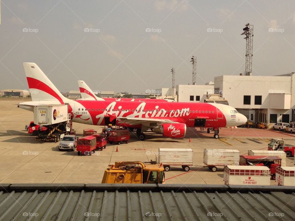 AirAsia : Now Everyone Can Fly