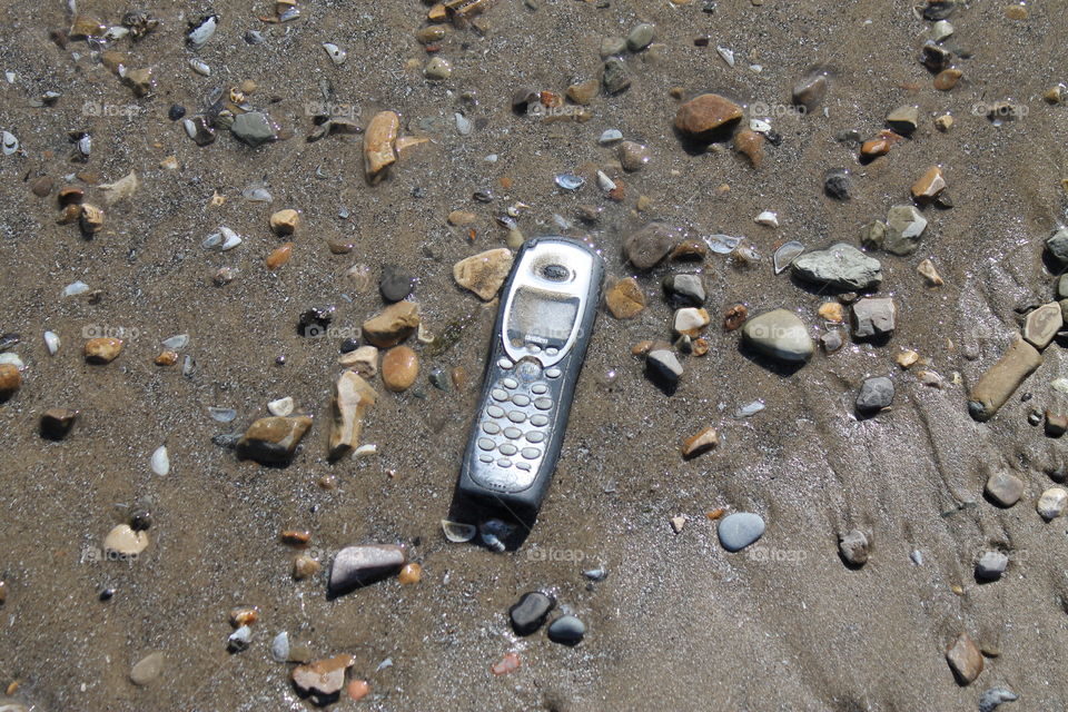 Lost phone on the beach