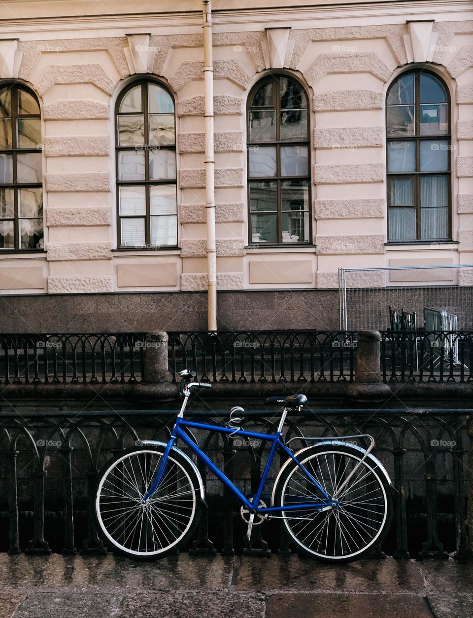 One lonely bicycle 