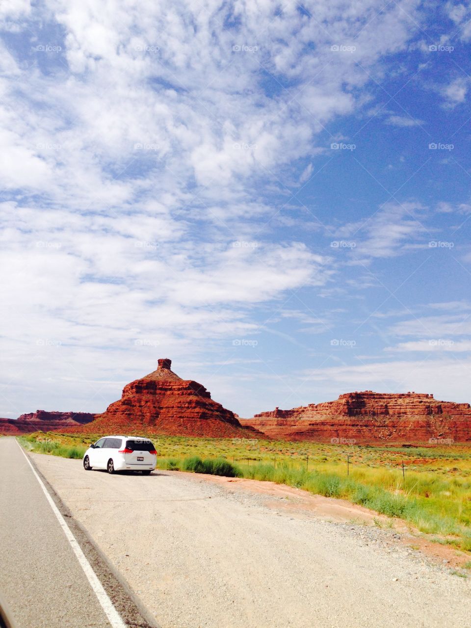 We are taking a rest in the desert of Monument Valley Surroundings