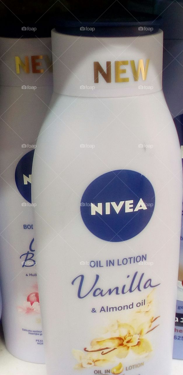 NIVEA