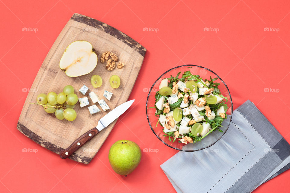 Salad with fresh fruits and vegetables