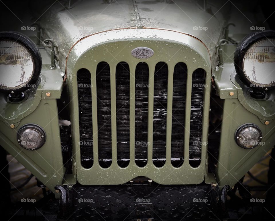 Old and retro car face