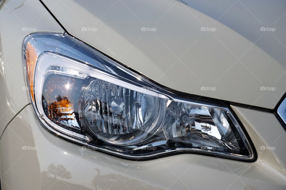 headlight Subaru