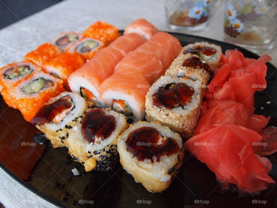 sushi rolls