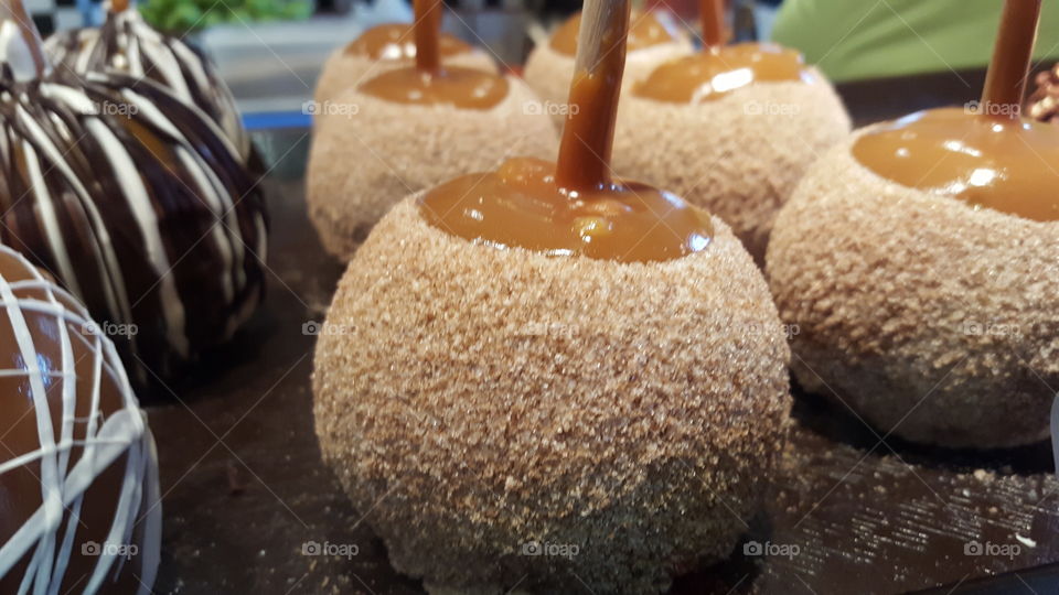 caramel apples