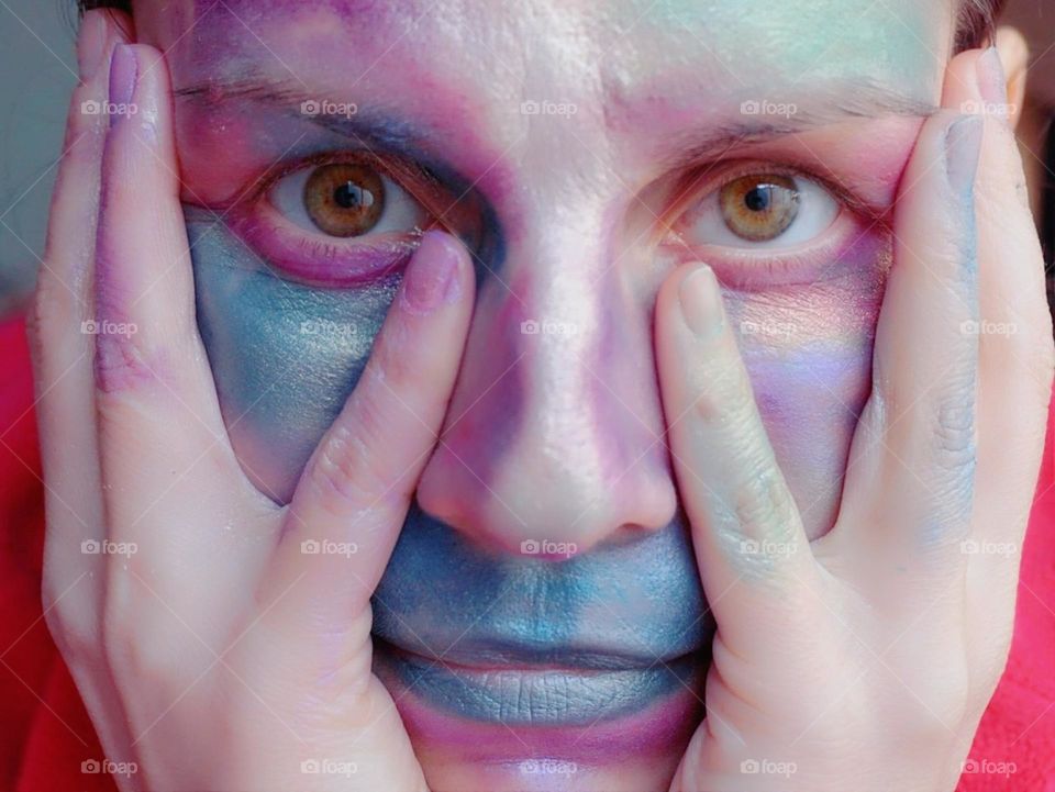 Colors#face#eyes#fingers#mounth