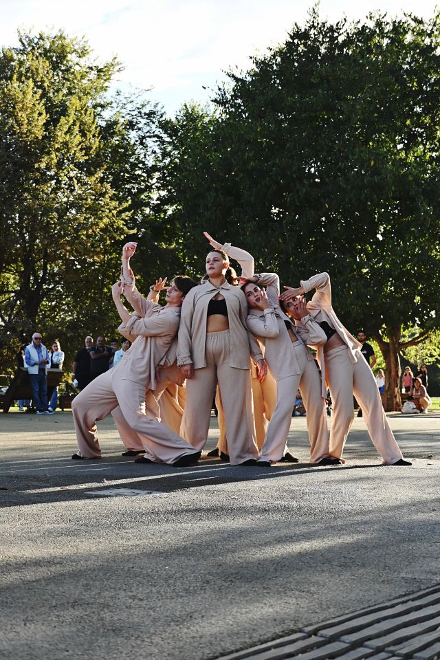Dancing group