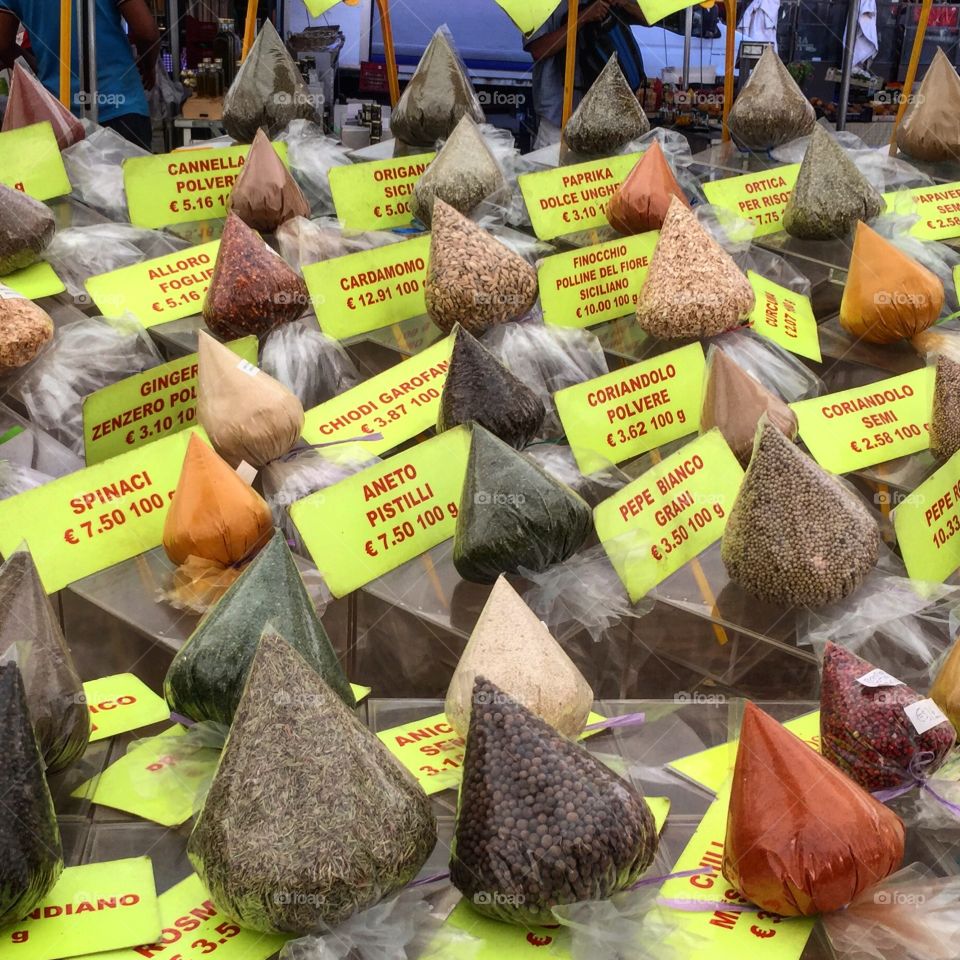 The spice vendor in Campo Di Fiori