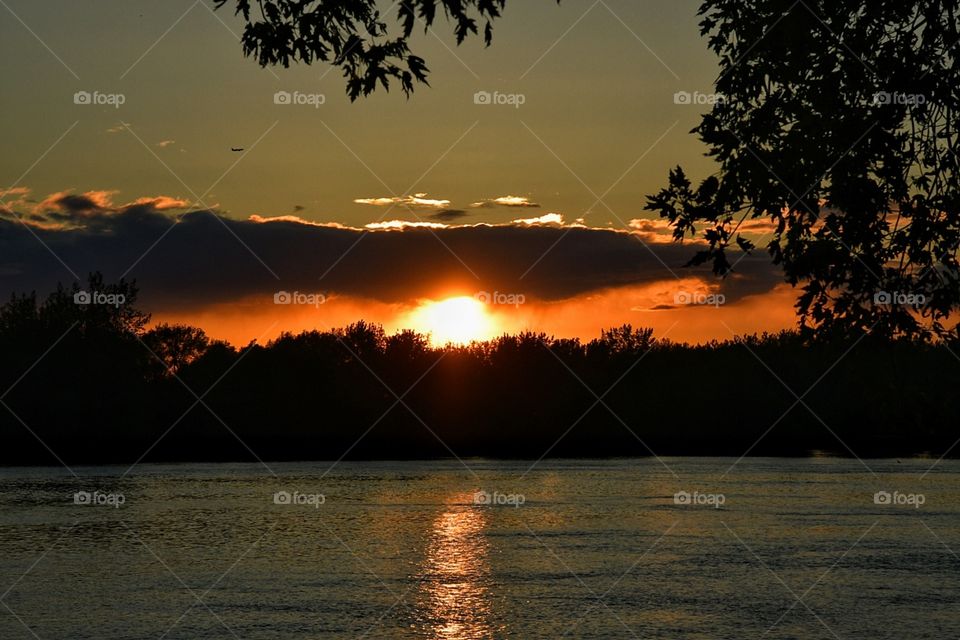 Sunset St-Lawrence River 