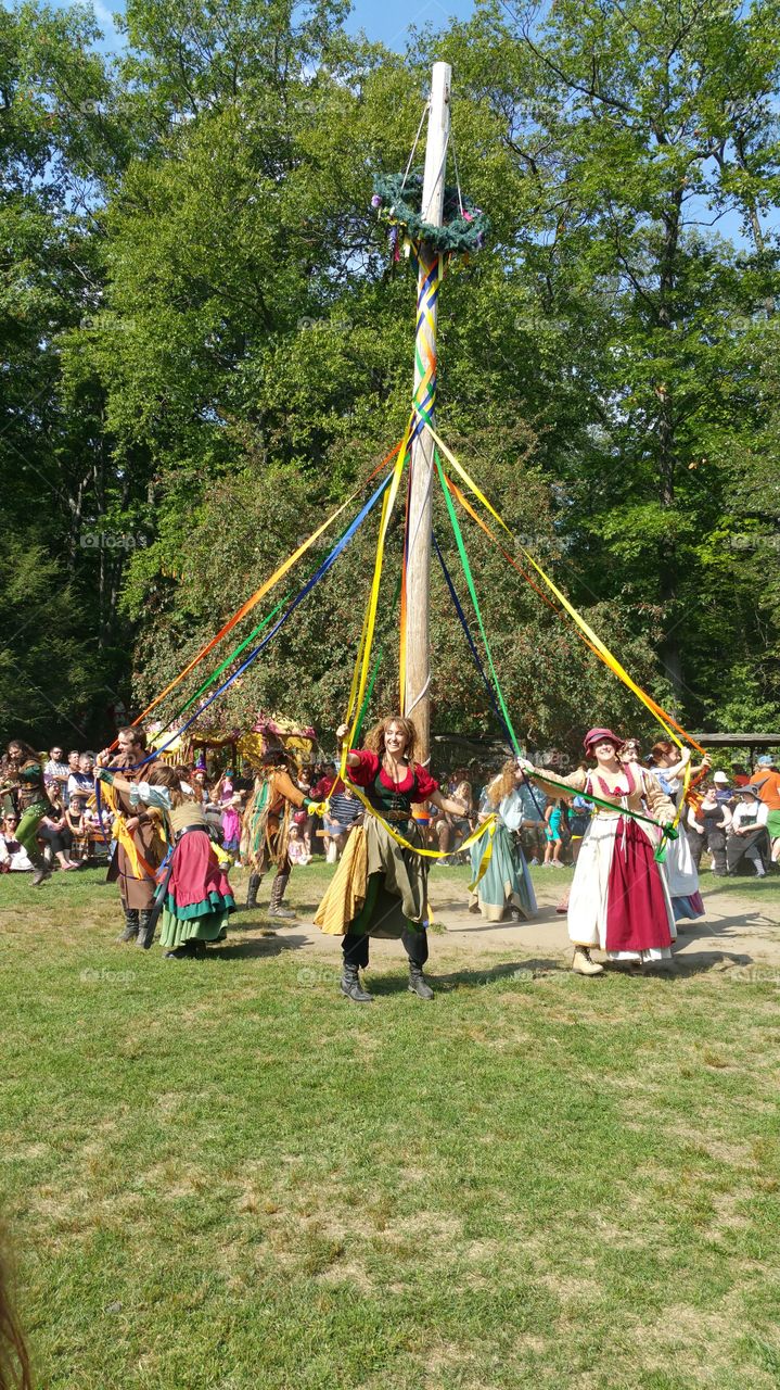 Maypole at the NYRF