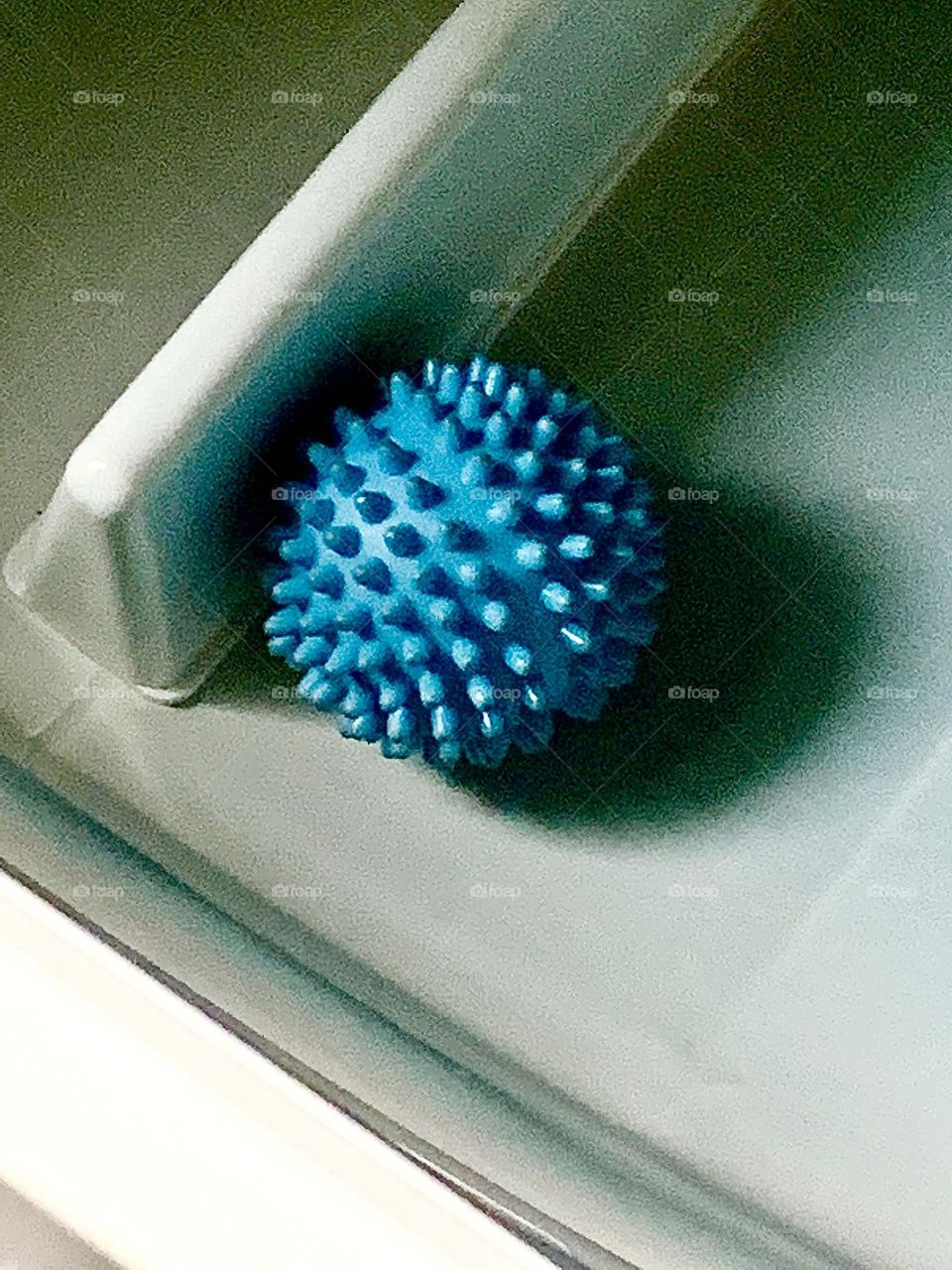 Dryer ball 